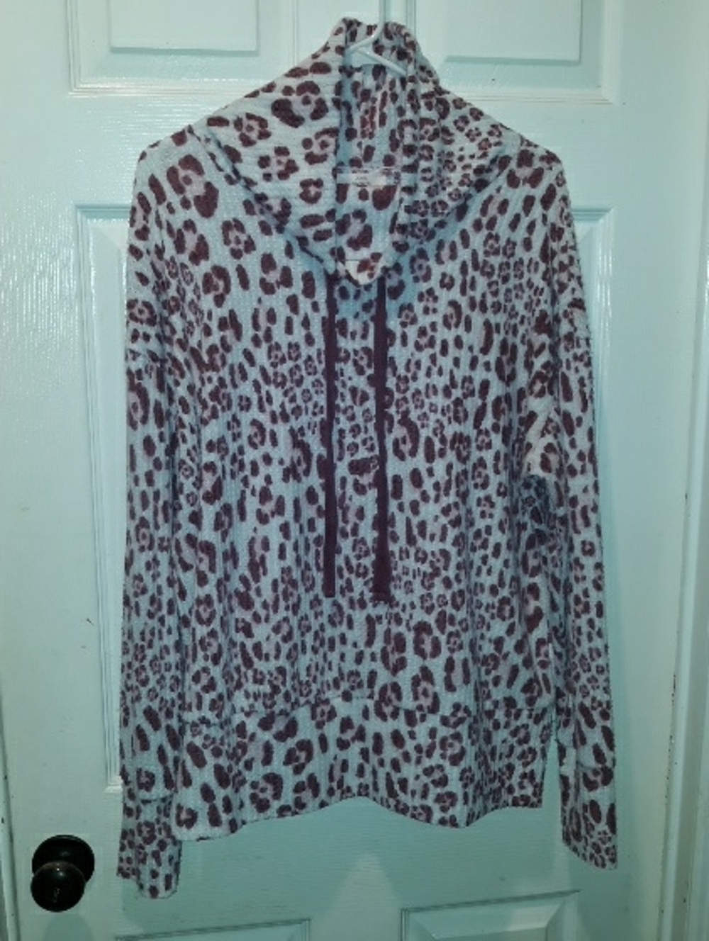 Como Vintage Animal Print Cowl Neck Sweater Longsleeve